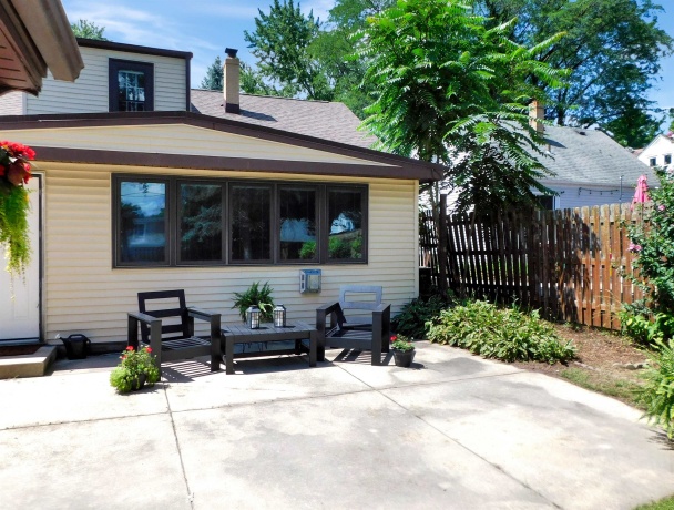 1007 Luther, ROCKFORD, Illinois 61107, 3 Bedrooms Bedrooms, ,1 BathroomBathrooms,House,For Sale,Luther,202605145