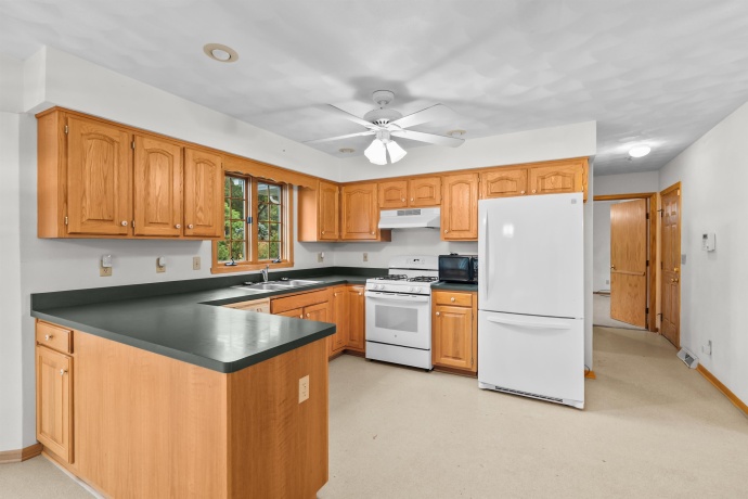 601 FAIR PARK, OREGON, Illinois 61061, 4 Bedrooms Bedrooms, ,3 BathroomsBathrooms,House,For Sale,FAIR PARK,202605148