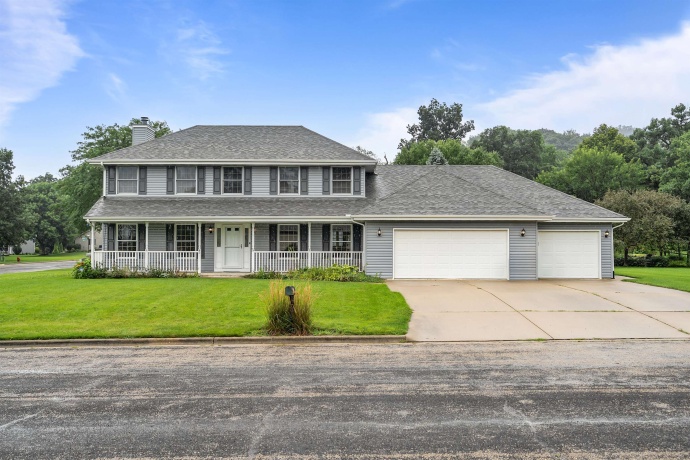 601 FAIR PARK, OREGON, Illinois 61061, 4 Bedrooms Bedrooms, ,3 BathroomsBathrooms,House,For Sale,FAIR PARK,202605148