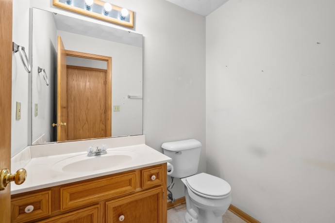 601 FAIR PARK, OREGON, Illinois 61061, 4 Bedrooms Bedrooms, ,3 BathroomsBathrooms,House,For Sale,FAIR PARK,202605148