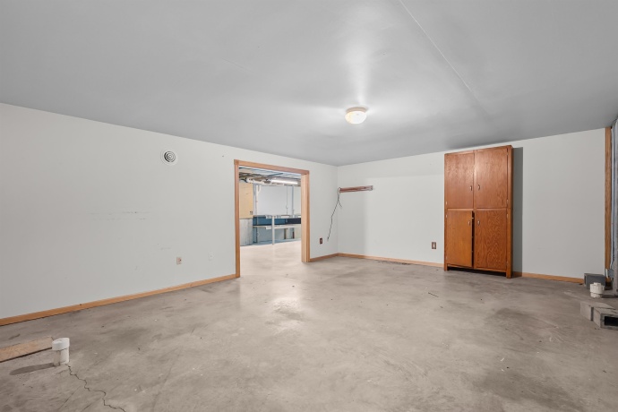601 FAIR PARK, OREGON, Illinois 61061, 4 Bedrooms Bedrooms, ,3 BathroomsBathrooms,House,For Sale,FAIR PARK,202605148