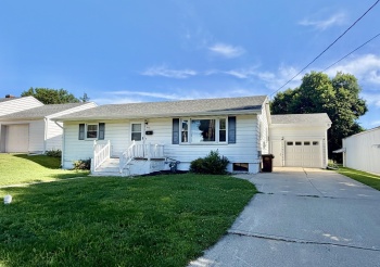 415 Locust, LANARK, Illinois 61046, 2 Bedrooms Bedrooms, ,1 BathroomBathrooms,House,For Sale,Locust,202605152