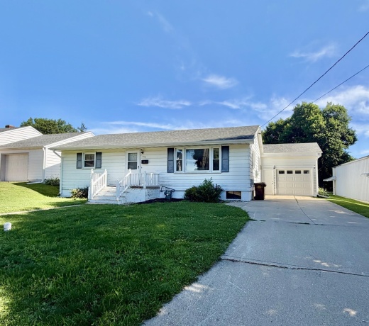 415 Locust, LANARK, Illinois 61046, 2 Bedrooms Bedrooms, ,1 BathroomBathrooms,House,For Sale,Locust,202605152
