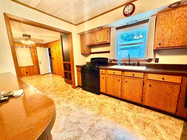 415 Locust, LANARK, Illinois 61046, 2 Bedrooms Bedrooms, ,1 BathroomBathrooms,House,For Sale,Locust,202605152