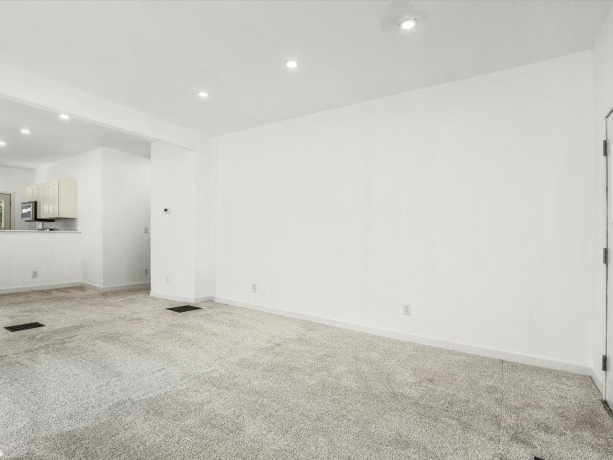 655 West Clark, FREEPORT, Illinois 61046, 2 Bedrooms Bedrooms, ,1 BathroomBathrooms,House,For Sale,West Clark,202605154