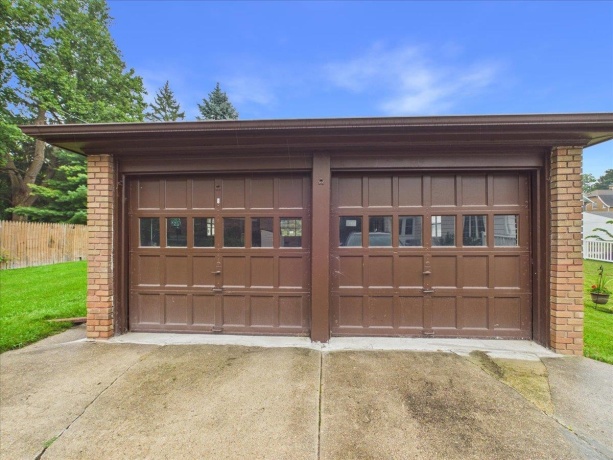 1623 Jackson, ROCKFORD, Illinois 61107, 3 Bedrooms Bedrooms, ,1 BathroomBathrooms,House,For Sale,Jackson,202605155