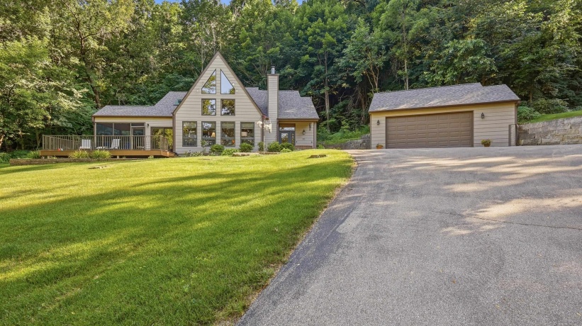 507 Territory, GALENA, Illinois 61036, 3 Bedrooms Bedrooms, ,2 BathroomsBathrooms,House,For Sale,Territory,202604291