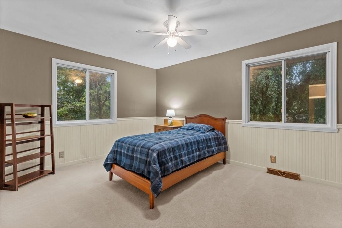 1349 BRYN MAWR, ROCKFORD, Illinois 61107, 4 Bedrooms Bedrooms, ,2 BathroomsBathrooms,House,For Sale,BRYN MAWR,202604320