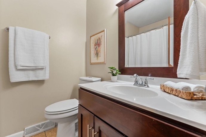 1349 BRYN MAWR, ROCKFORD, Illinois 61107, 4 Bedrooms Bedrooms, ,2 BathroomsBathrooms,House,For Sale,BRYN MAWR,202604320