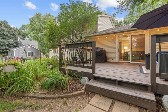 1349 BRYN MAWR, ROCKFORD, Illinois 61107, 4 Bedrooms Bedrooms, ,2 BathroomsBathrooms,House,For Sale,BRYN MAWR,202604320
