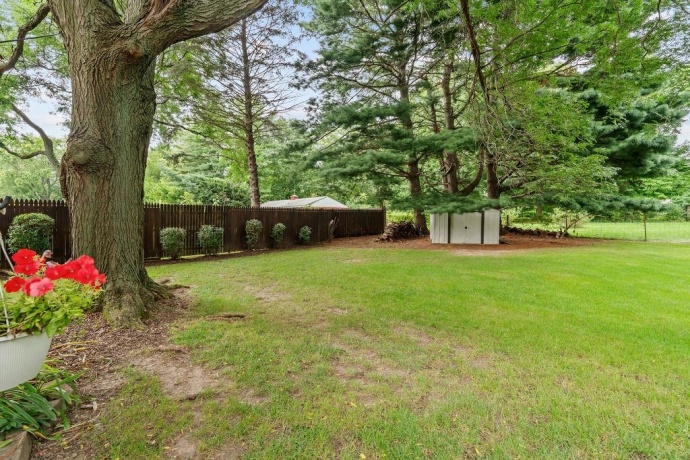 1349 BRYN MAWR, ROCKFORD, Illinois 61107, 4 Bedrooms Bedrooms, ,2 BathroomsBathrooms,House,For Sale,BRYN MAWR,202604320