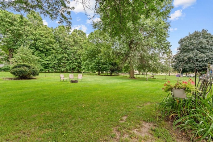 1349 BRYN MAWR, ROCKFORD, Illinois 61107, 4 Bedrooms Bedrooms, ,2 BathroomsBathrooms,House,For Sale,BRYN MAWR,202604320