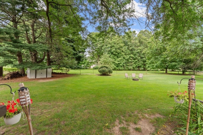1349 BRYN MAWR, ROCKFORD, Illinois 61107, 4 Bedrooms Bedrooms, ,2 BathroomsBathrooms,House,For Sale,BRYN MAWR,202604320