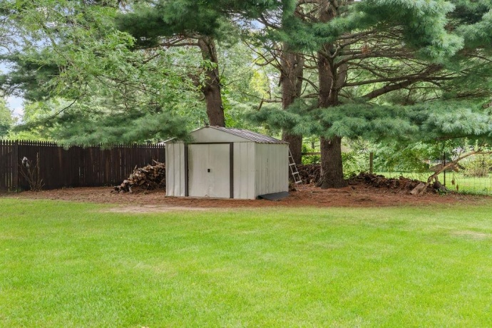 1349 BRYN MAWR, ROCKFORD, Illinois 61107, 4 Bedrooms Bedrooms, ,2 BathroomsBathrooms,House,For Sale,BRYN MAWR,202604320