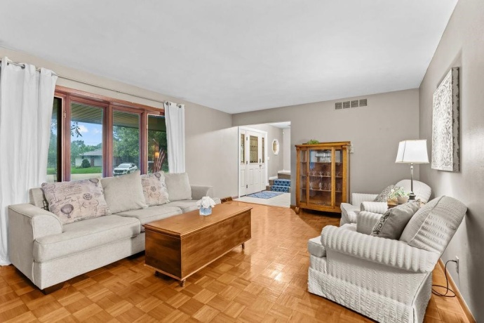 1349 BRYN MAWR, ROCKFORD, Illinois 61107, 4 Bedrooms Bedrooms, ,2 BathroomsBathrooms,House,For Sale,BRYN MAWR,202604320