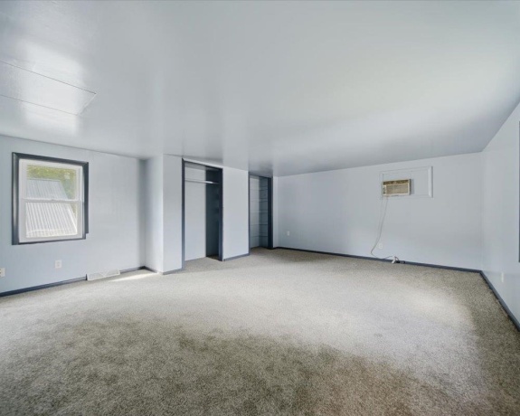 704 12th, STERLING, Illinois 61081, 3 Bedrooms Bedrooms, ,1 BathroomBathrooms,House,For Sale,12th,202604539