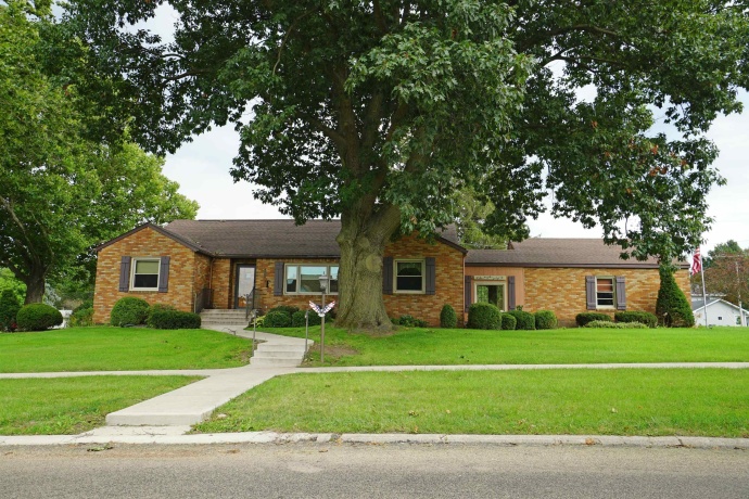607 Hudson, STOCKTON, Illinois 61085, 2 Bedrooms Bedrooms, ,2 BathroomsBathrooms,House,For Sale,Hudson,202605156
