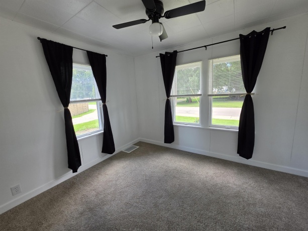 907 Retz, OTTAWA, Illinois 61350, 2 Bedrooms Bedrooms, ,1 BathroomBathrooms,House,For Sale,Retz,202605157