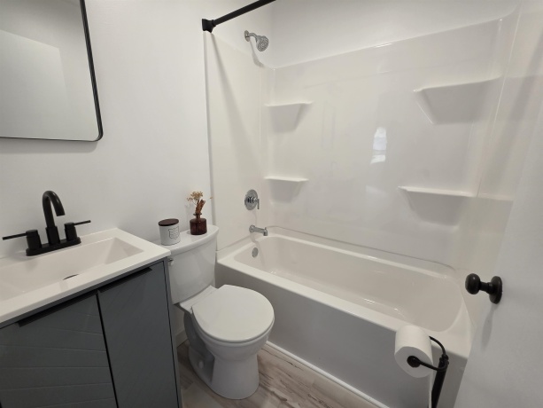 907 Retz, OTTAWA, Illinois 61350, 2 Bedrooms Bedrooms, ,1 BathroomBathrooms,House,For Sale,Retz,202605157