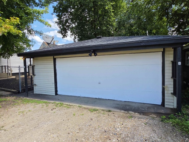 907 Retz, OTTAWA, Illinois 61350, 2 Bedrooms Bedrooms, ,1 BathroomBathrooms,House,For Sale,Retz,202605157