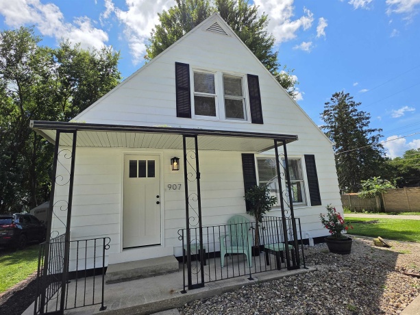 907 Retz, OTTAWA, Illinois 61350, 2 Bedrooms Bedrooms, ,1 BathroomBathrooms,House,For Sale,Retz,202605157