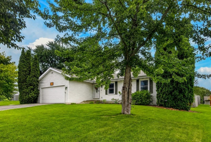 5387 Pocono, LOVES PARK, Illinois 61111, 3 Bedrooms Bedrooms, ,2 BathroomsBathrooms,House,For Sale,Pocono,202605158