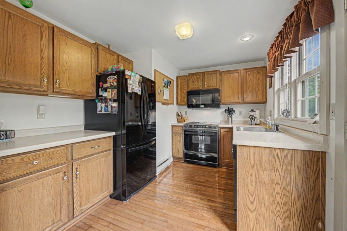 11 Settler, GALENA, Illinois 61036, 2 Bedrooms Bedrooms, ,1 BathroomBathrooms,Condominium,For Sale,Settler,202605159