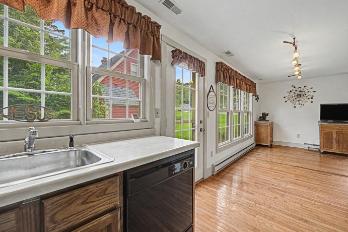 11 Settler, GALENA, Illinois 61036, 2 Bedrooms Bedrooms, ,1 BathroomBathrooms,Condominium,For Sale,Settler,202605159