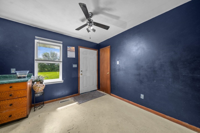 2402 Rockwell, ROCKFORD, Illinois 61102, 4 Bedrooms Bedrooms, ,1 BathroomBathrooms,House,For Sale,Rockwell,202605160