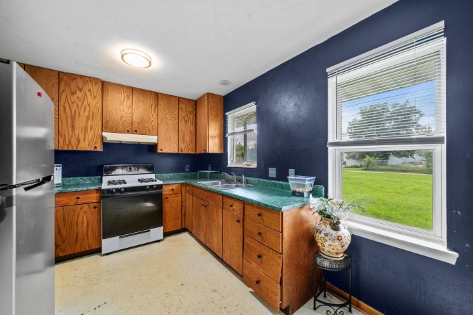 2402 Rockwell, ROCKFORD, Illinois 61102, 4 Bedrooms Bedrooms, ,1 BathroomBathrooms,House,For Sale,Rockwell,202605160