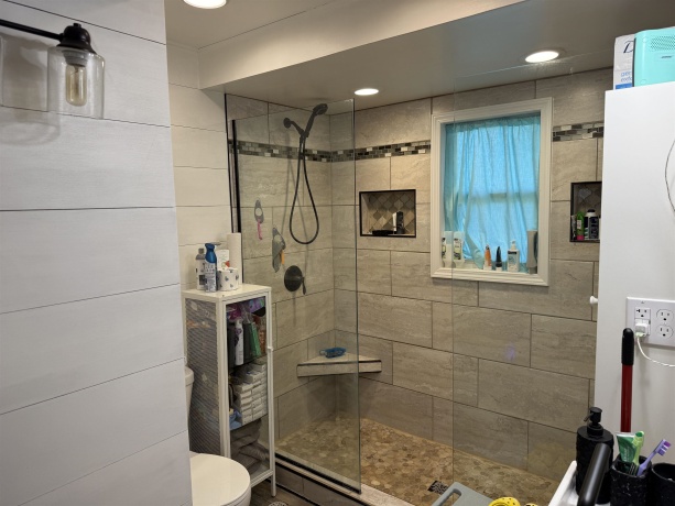 2015 Revere, FREEPORT, Illinois 61032, 3 Bedrooms Bedrooms, ,2 BathroomsBathrooms,House,For Sale,Revere,202603922