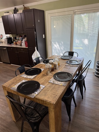 2015 Revere, FREEPORT, Illinois 61032, 3 Bedrooms Bedrooms, ,2 BathroomsBathrooms,House,For Sale,Revere,202603922