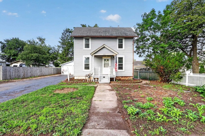 222 Taylor, MARENGO, Illinois 60152, 4 Bedrooms Bedrooms, ,1 BathroomBathrooms,House,For Sale,Taylor,202605163