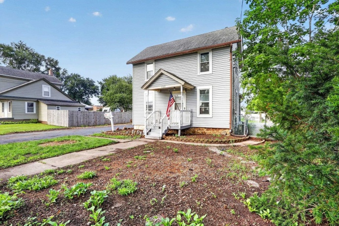 222 Taylor, MARENGO, Illinois 60152, 4 Bedrooms Bedrooms, ,1 BathroomBathrooms,House,For Sale,Taylor,202605163