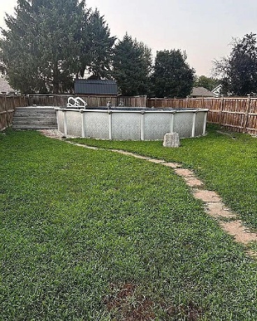 1010 McKinley, OTTAWA, Illinois 61350, 2 Bedrooms Bedrooms, ,1 BathroomBathrooms,House,For Sale,McKinley,202605164
