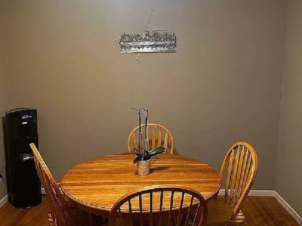1010 McKinley, OTTAWA, Illinois 61350, 2 Bedrooms Bedrooms, ,1 BathroomBathrooms,House,For Sale,McKinley,202605164