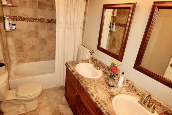 826 Roscoe, SOUTH BELOIT, Illinois 61080, 4 Bedrooms Bedrooms, ,2 BathroomsBathrooms,House,For Sale,Roscoe,202605166