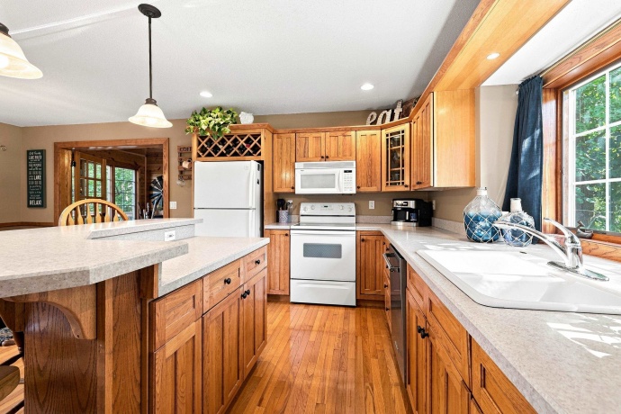 6A72 Shenandoah, APPLE RIVER, Illinois 61001, 4 Bedrooms Bedrooms, ,3 BathroomsBathrooms,House,For Sale,Shenandoah,202605171