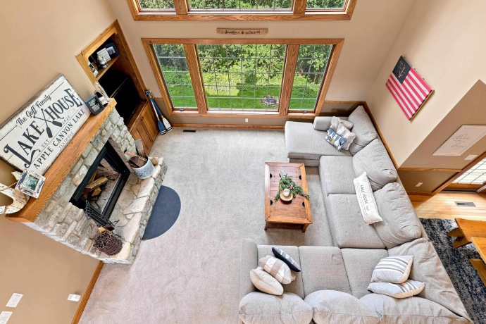 6A72 Shenandoah, APPLE RIVER, Illinois 61001, 4 Bedrooms Bedrooms, ,3 BathroomsBathrooms,House,For Sale,Shenandoah,202605171