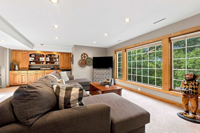 6A72 Shenandoah, APPLE RIVER, Illinois 61001, 4 Bedrooms Bedrooms, ,3 BathroomsBathrooms,House,For Sale,Shenandoah,202605171