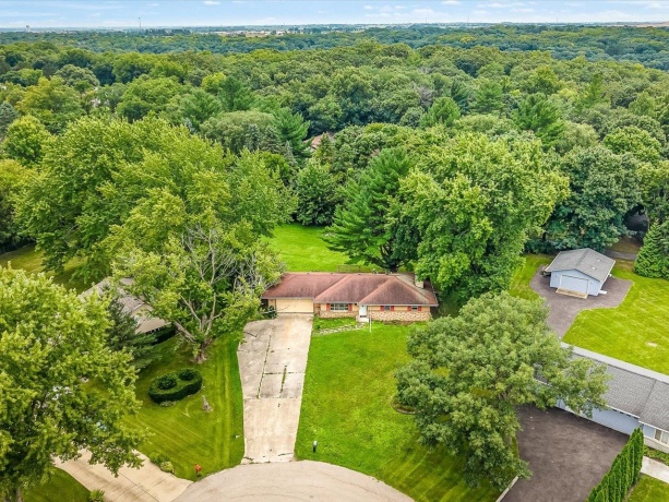 3919 Falling Leaf, ROCKFORD, Illinois 61109, 3 Bedrooms Bedrooms, ,1 BathroomBathrooms,House,For Sale,Falling Leaf,202605173