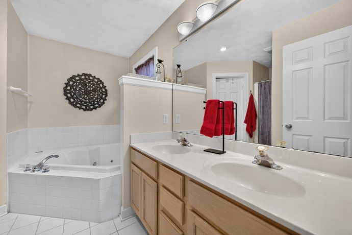 11086 PRAIRIE WIND, ROSCOE, Illinois 61073, 4 Bedrooms Bedrooms, ,3 BathroomsBathrooms,House,For Sale,PRAIRIE WIND,202605180