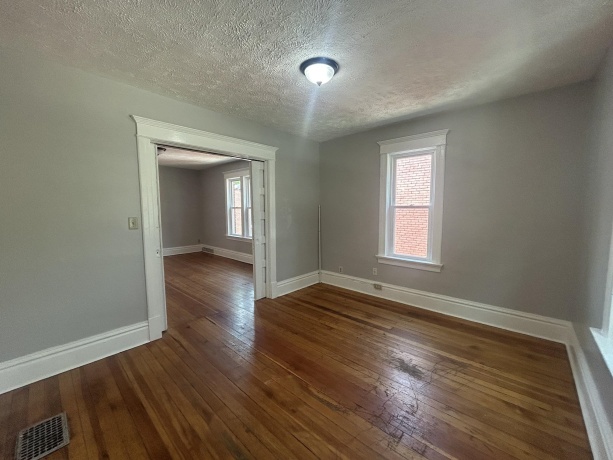 1421 Charles, ROCKFORD, Illinois 61104, ,2 Units,For Sale,Charles,202605182