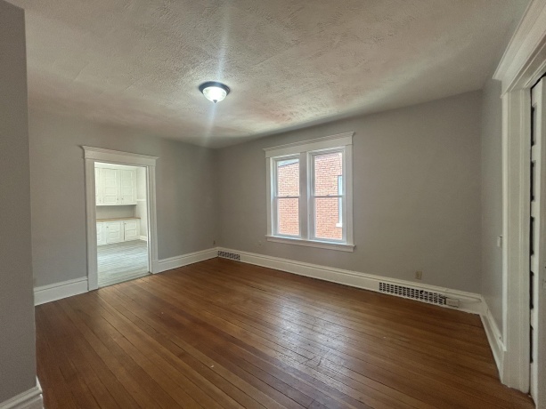 1421 Charles, ROCKFORD, Illinois 61104, ,2 Units,For Sale,Charles,202605182