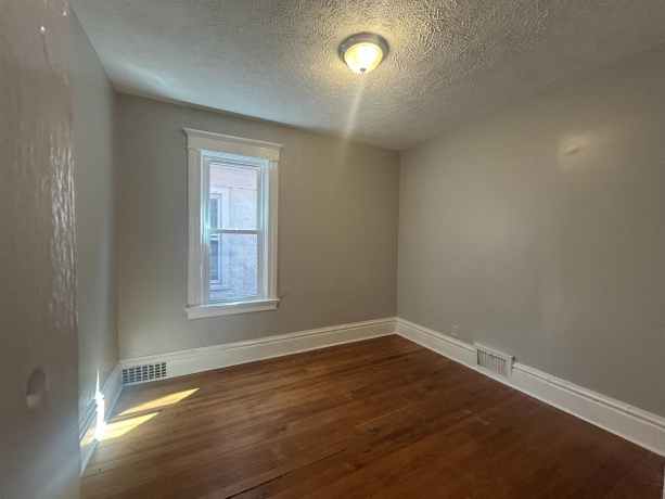 1421 Charles, ROCKFORD, Illinois 61104, ,2 Units,For Sale,Charles,202605182