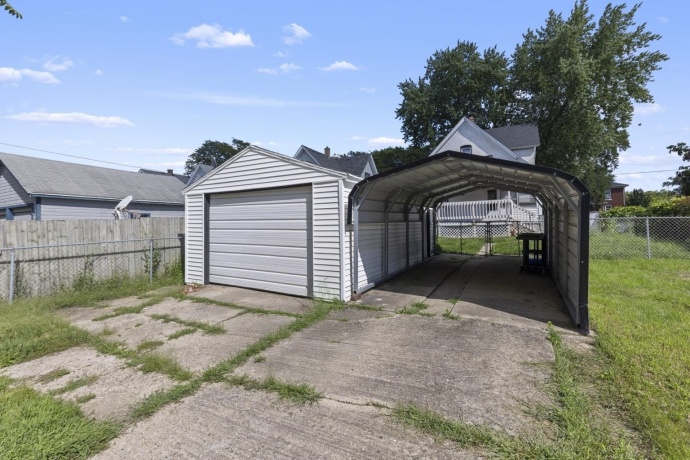 838 1st St, ROCKFORD, Illinois 61107, 3 Bedrooms Bedrooms, ,3 BathroomsBathrooms,House,For Sale,1st St,202605192