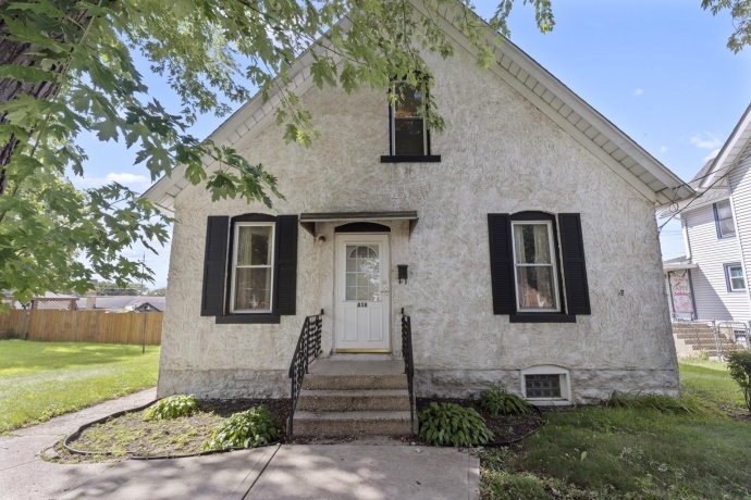 838 1st St, ROCKFORD, Illinois 61107, 3 Bedrooms Bedrooms, ,3 BathroomsBathrooms,House,For Sale,1st St,202605192
