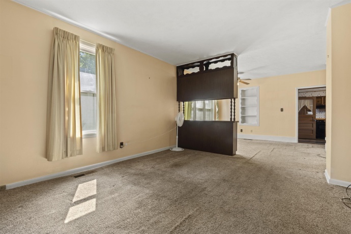 838 1st St, ROCKFORD, Illinois 61107, 3 Bedrooms Bedrooms, ,3 BathroomsBathrooms,House,For Sale,1st St,202605192
