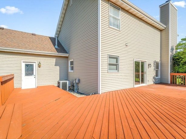 510 Zierke, WINNEBAGO, Illinois 61088, 3 Bedrooms Bedrooms, ,2 BathroomsBathrooms,House,For Sale,Zierke,202605193