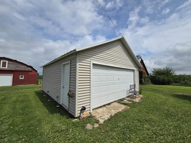 21 Summerhill, POLO, Illinois 61064, 3 Bedrooms Bedrooms, ,1 BathroomBathrooms,House,For Sale,Summerhill,202605194